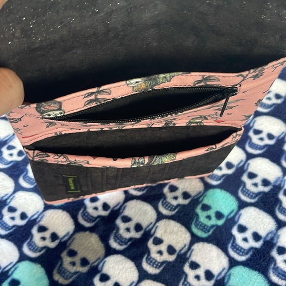 Pink and Black Wallet/Clutch with Floral Bat Pattern and Vegan Leather NWOT - Picture 7 of 10